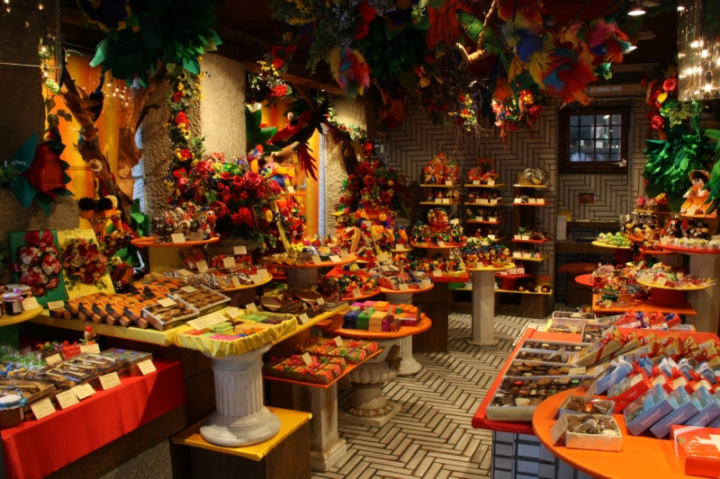 vente-BRAS-min_candy_store_chocolate_shop_chocolate_switzerland-393515